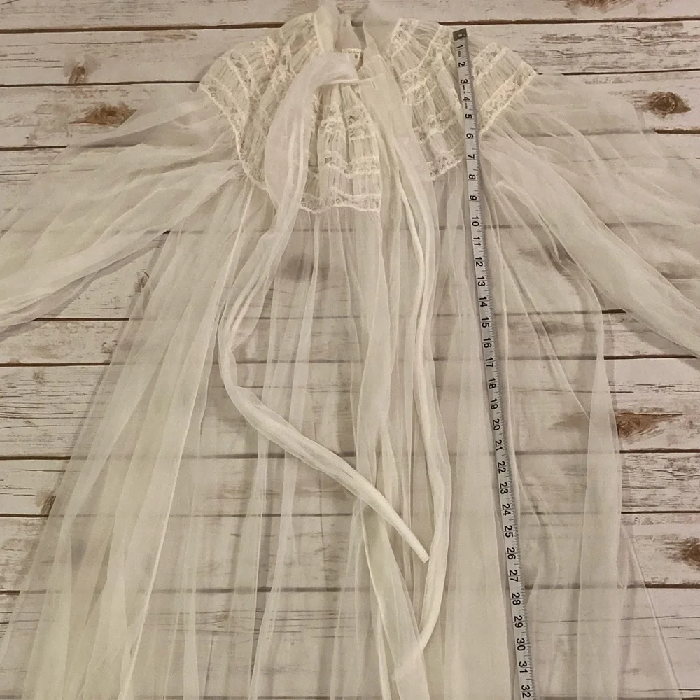 Vintage Sheer White Robe Medium_3